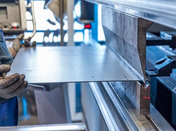 Carbon Steel, Stainless-Steel or Teflon Coated Stainless-Steel Blade: What’s the Difference?
